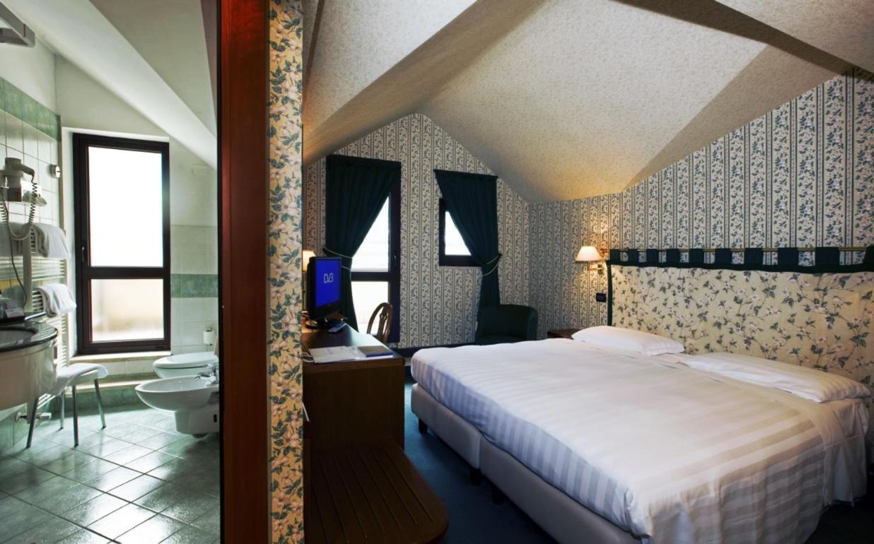 Rizzi Aquacharme Hotel & Spa Boario Terme المظهر الخارجي الصورة