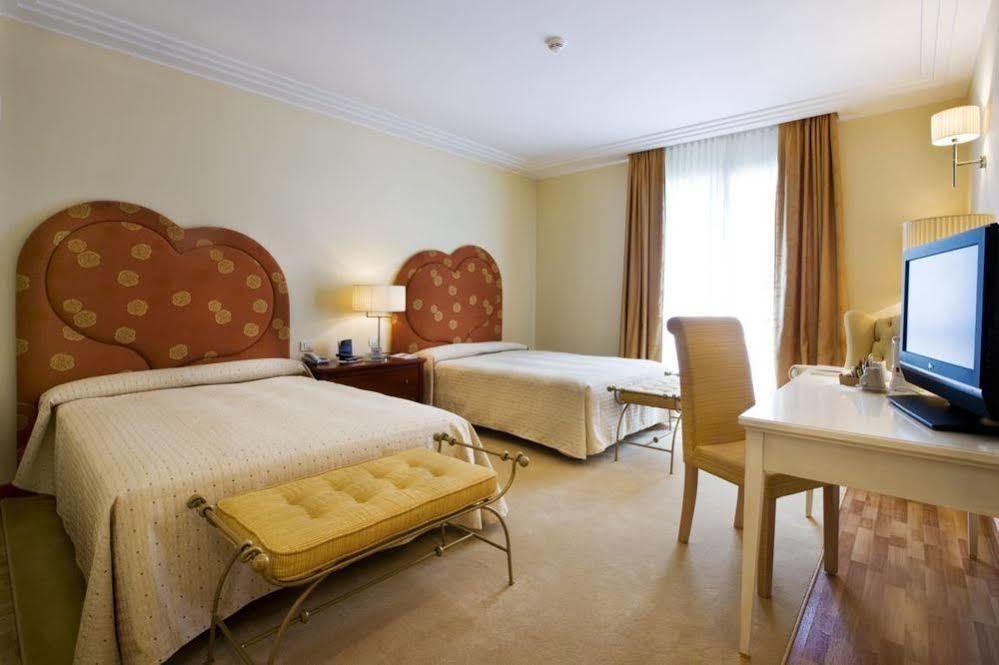 Rizzi Aquacharme Hotel & Spa Boario Terme المظهر الخارجي الصورة