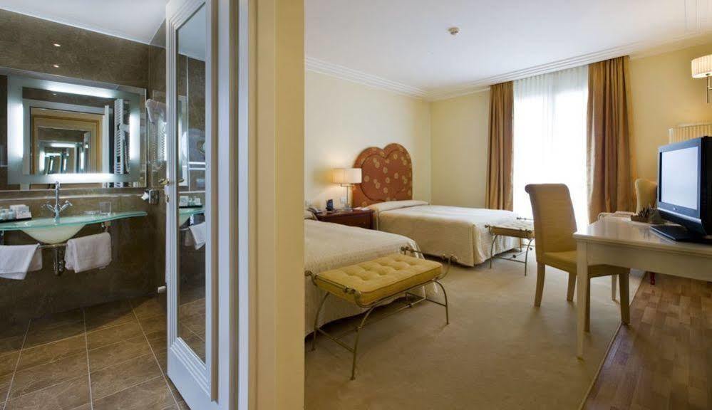 Rizzi Aquacharme Hotel & Spa Boario Terme المظهر الخارجي الصورة